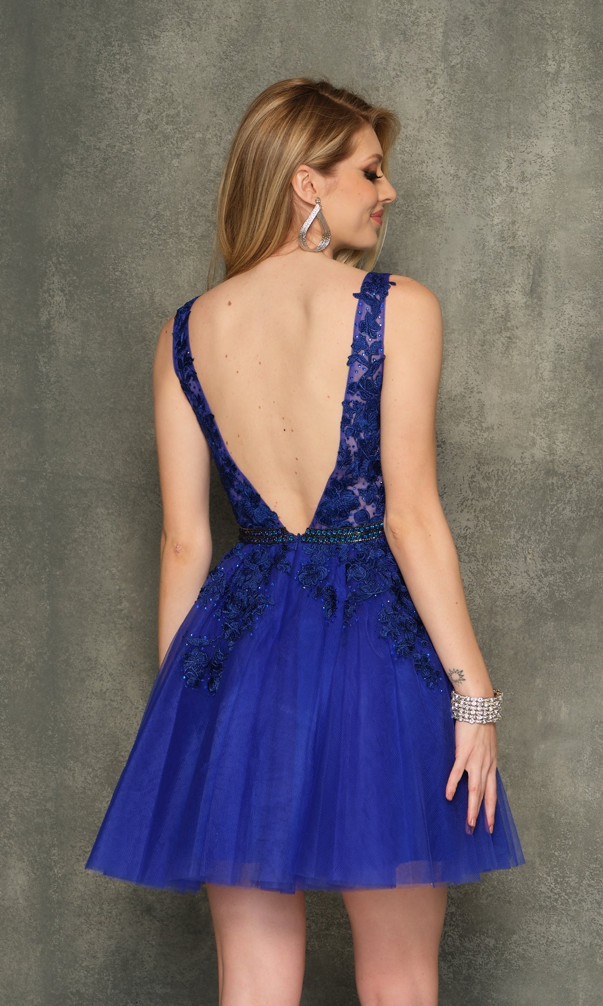 Velveis | Flattering A-Line Short Homecoming Dress