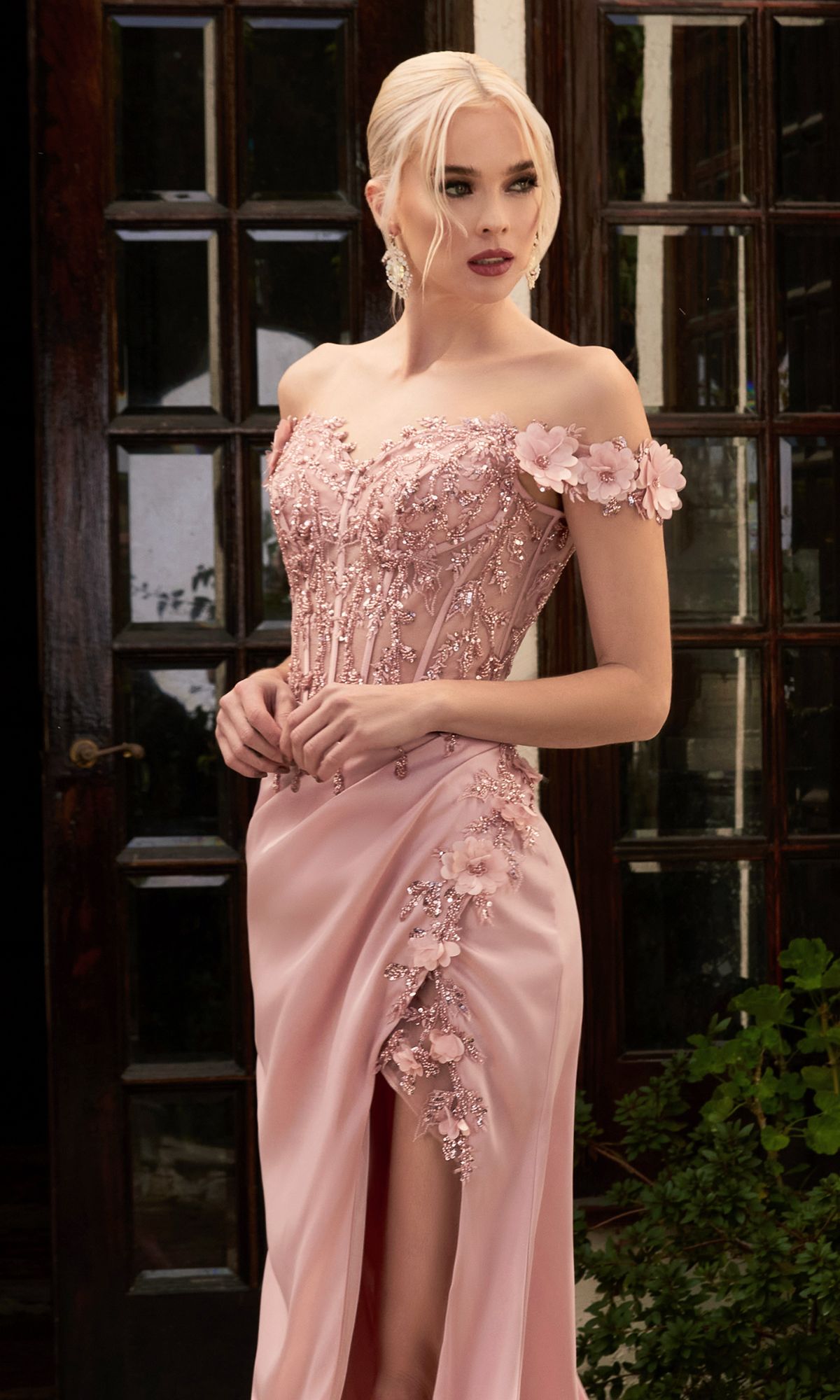 Velveis | Romantic Off-the-Shoulder Sweetheart Long Prom Gown