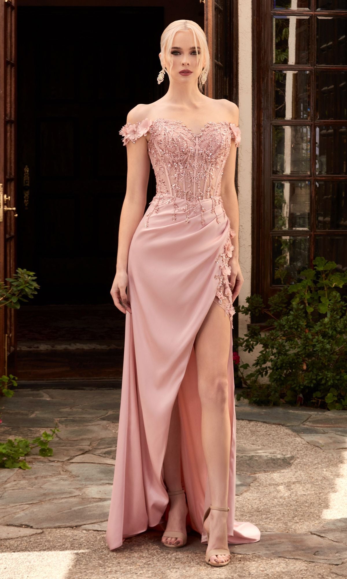 Velveis | Romantic Off-the-Shoulder Sweetheart Long Prom Gown