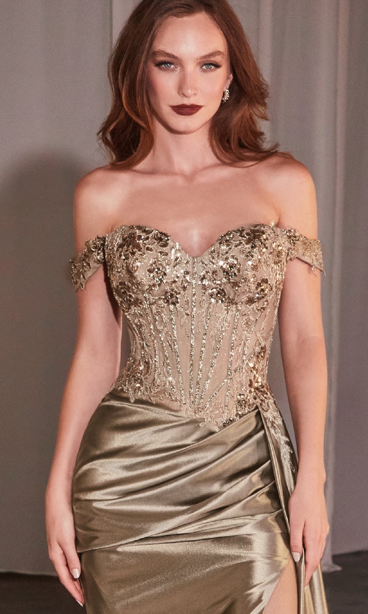 Velveis | Elegant Off-the-Shoulder Long Prom Gown