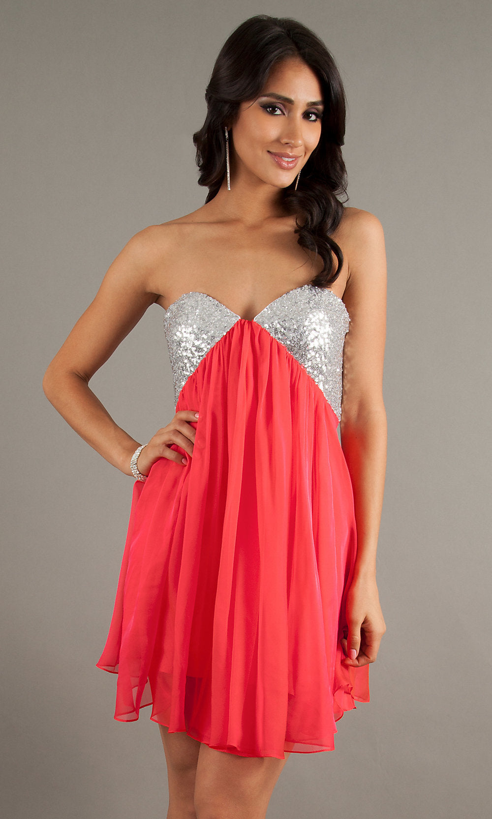Velveis | Elegant Strapless Short Chiffon Homecoming Dress