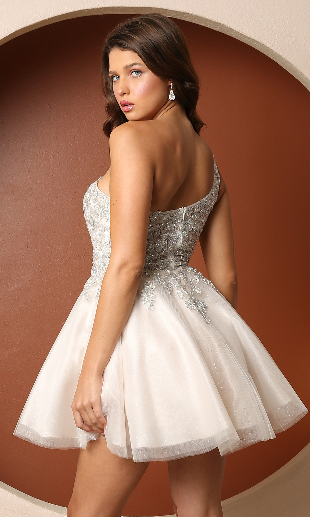 Velveis | Elegant Short White Beaded One-Shoulder Homecoming Dress